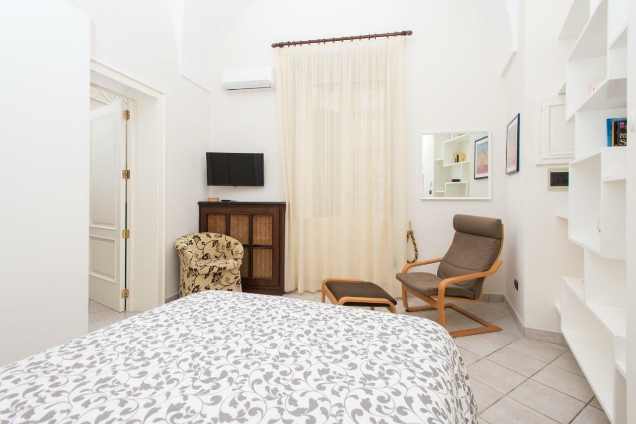 Il Garbino Suites&Apartments Lecce Extérieur photo