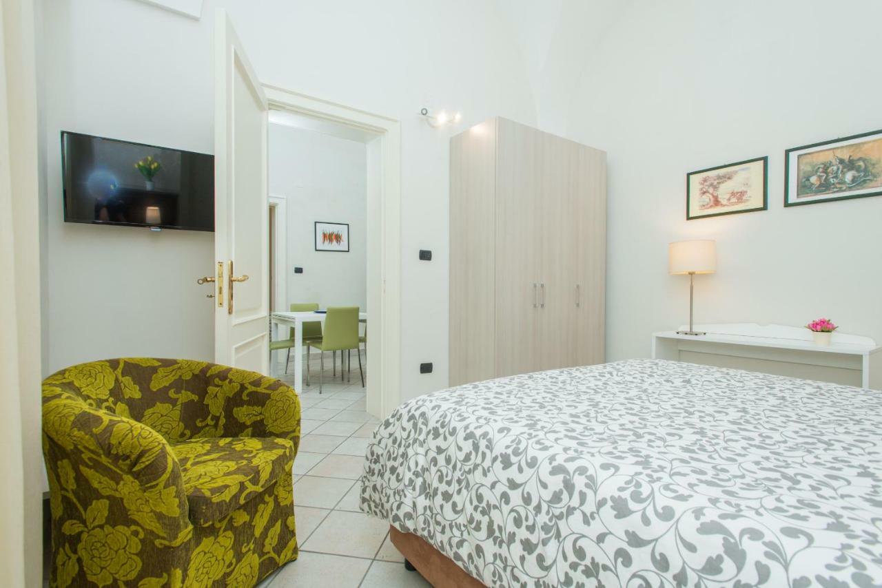 Il Garbino Suites&Apartments Lecce Extérieur photo