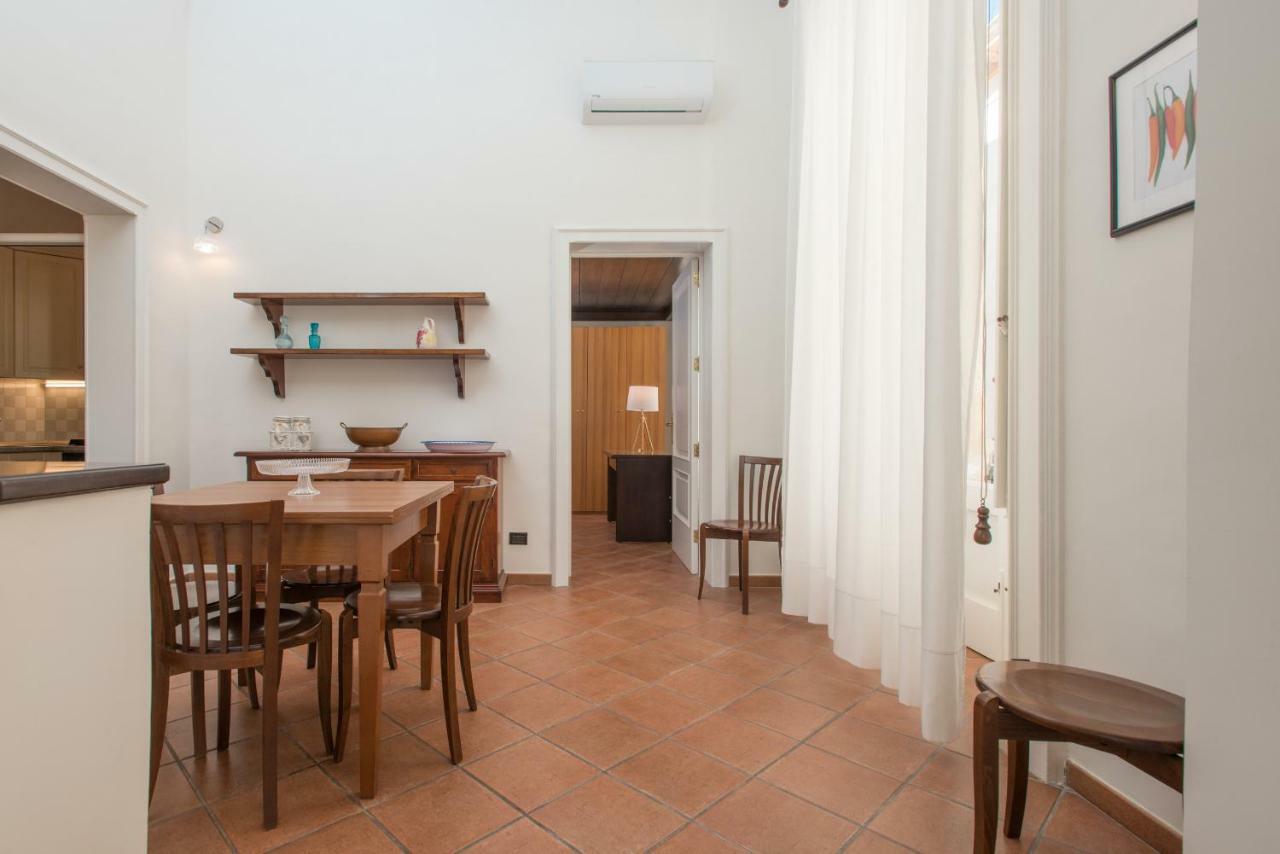 Il Garbino Suites&Apartments Lecce Extérieur photo