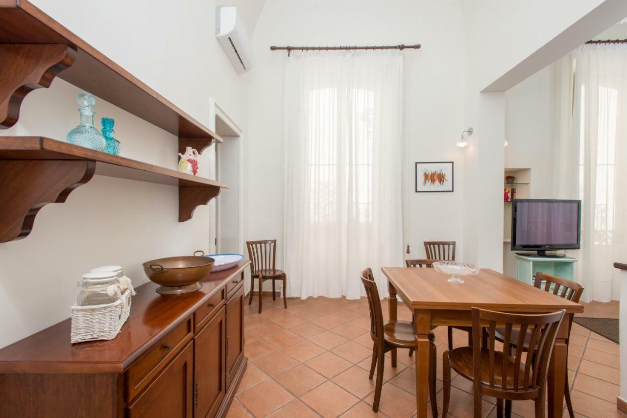 Il Garbino Suites&Apartments Lecce Extérieur photo