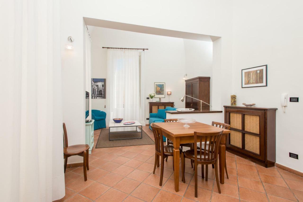 Il Garbino Suites&Apartments Lecce Extérieur photo